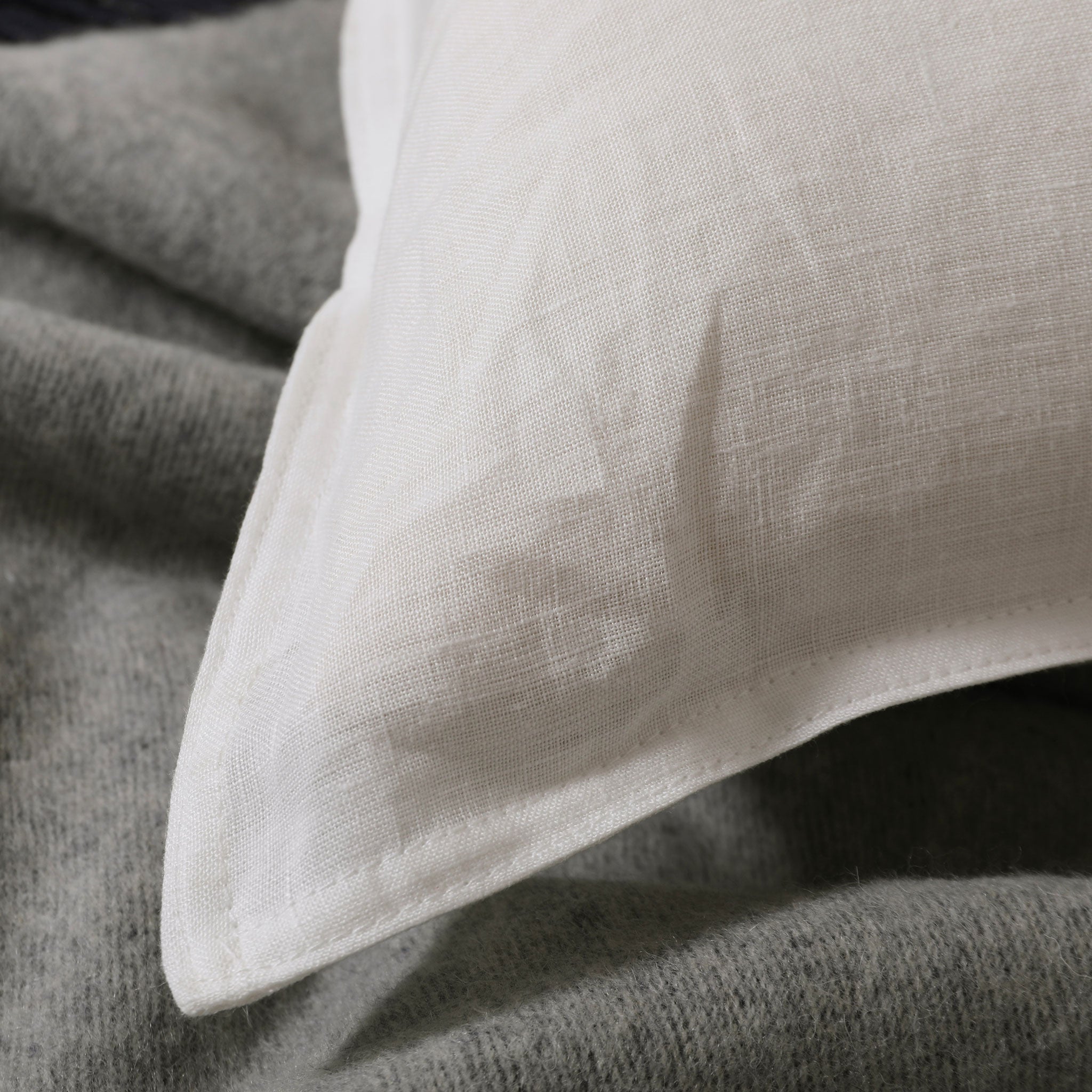 Star White French Linen Duvet Cover Set