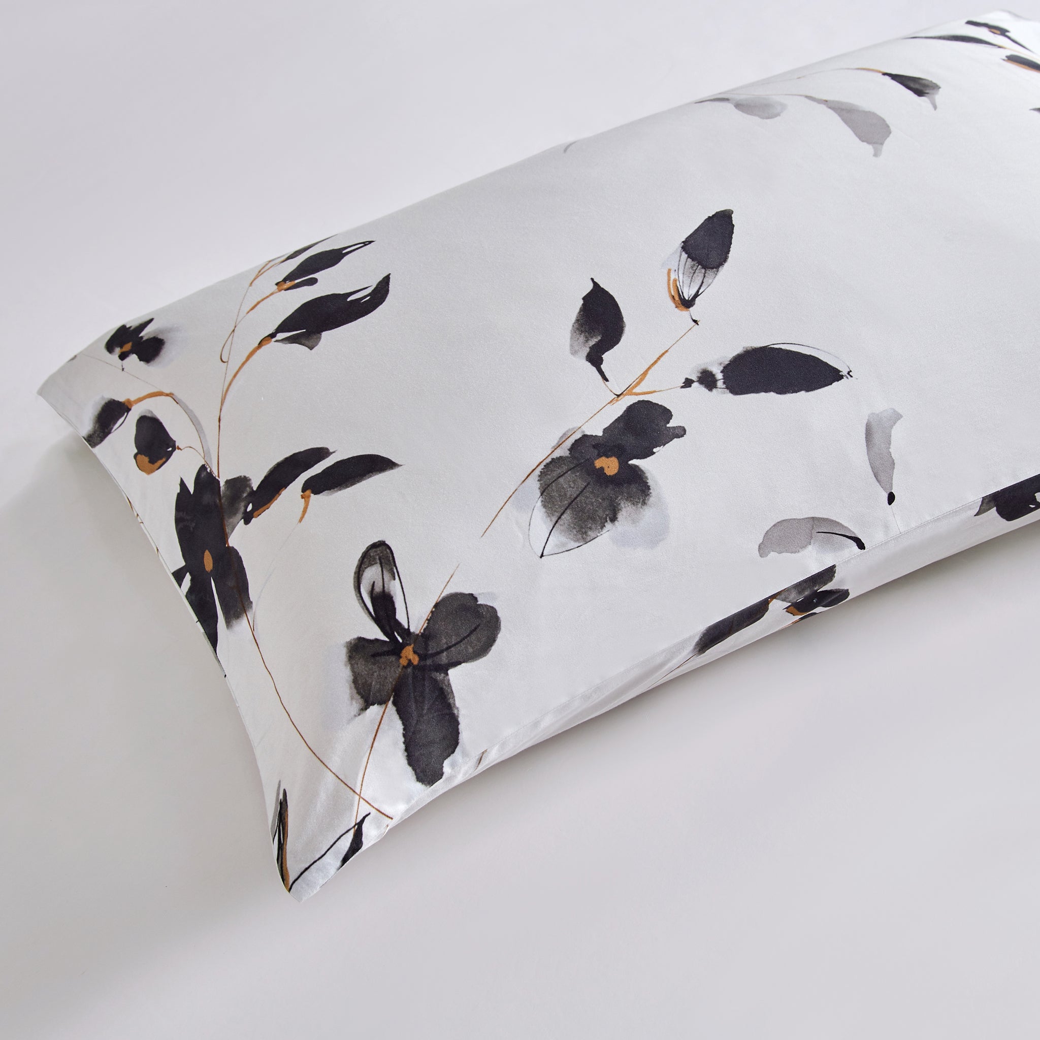 Maki Duvet Cover Set
