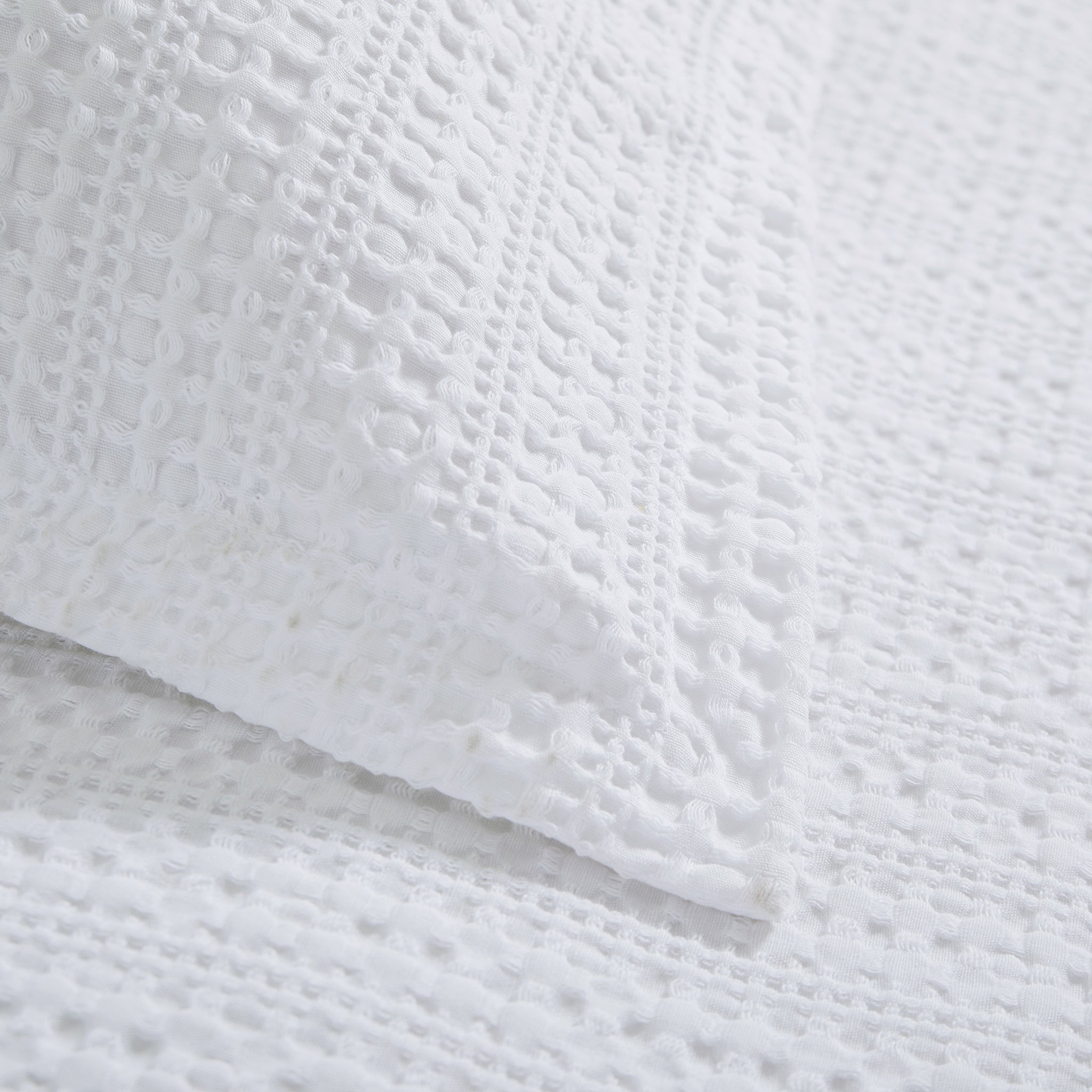 #colour_White