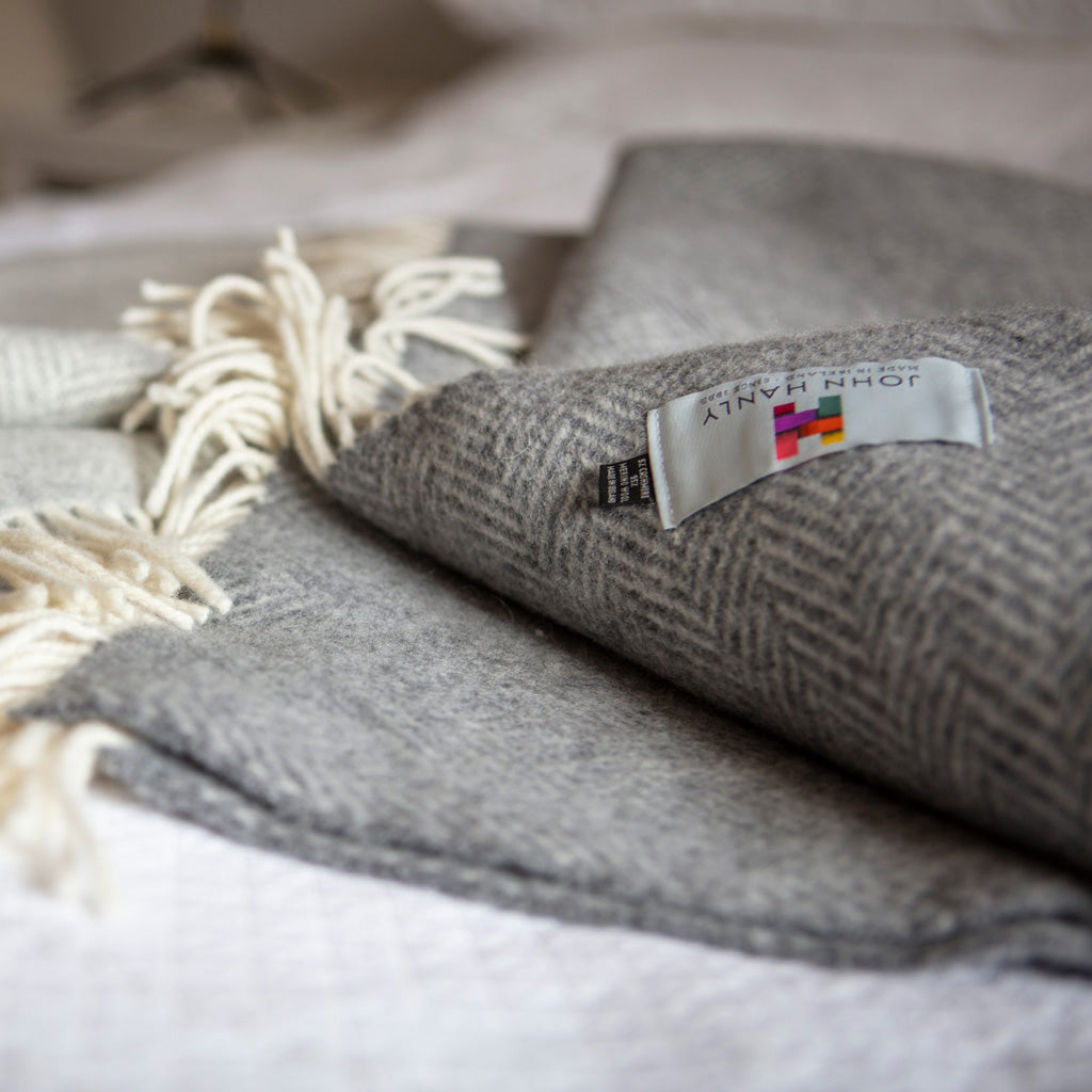 Merino/Cashmere Herringbone Throw