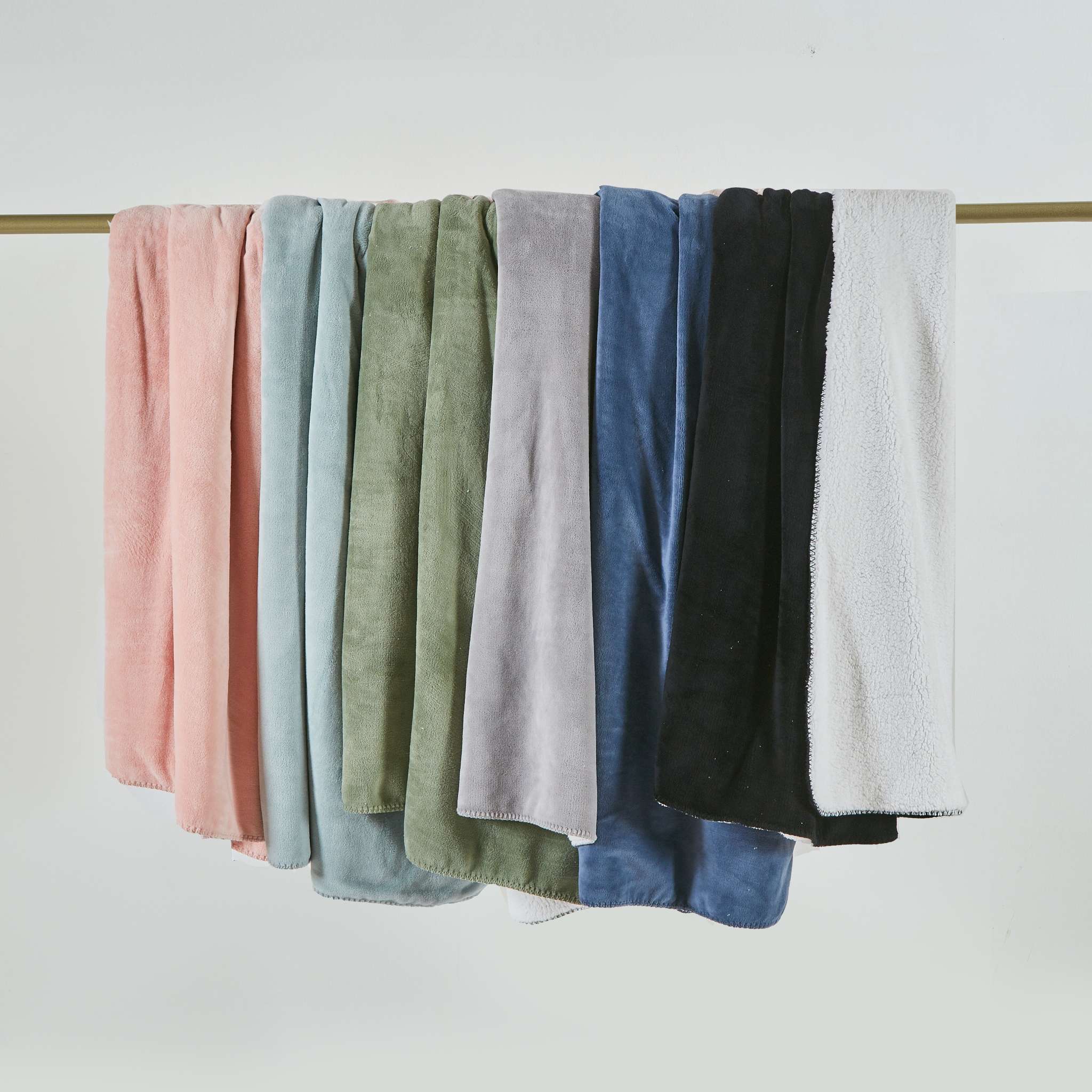 Coast Blue Sherpini Throw/Blanket