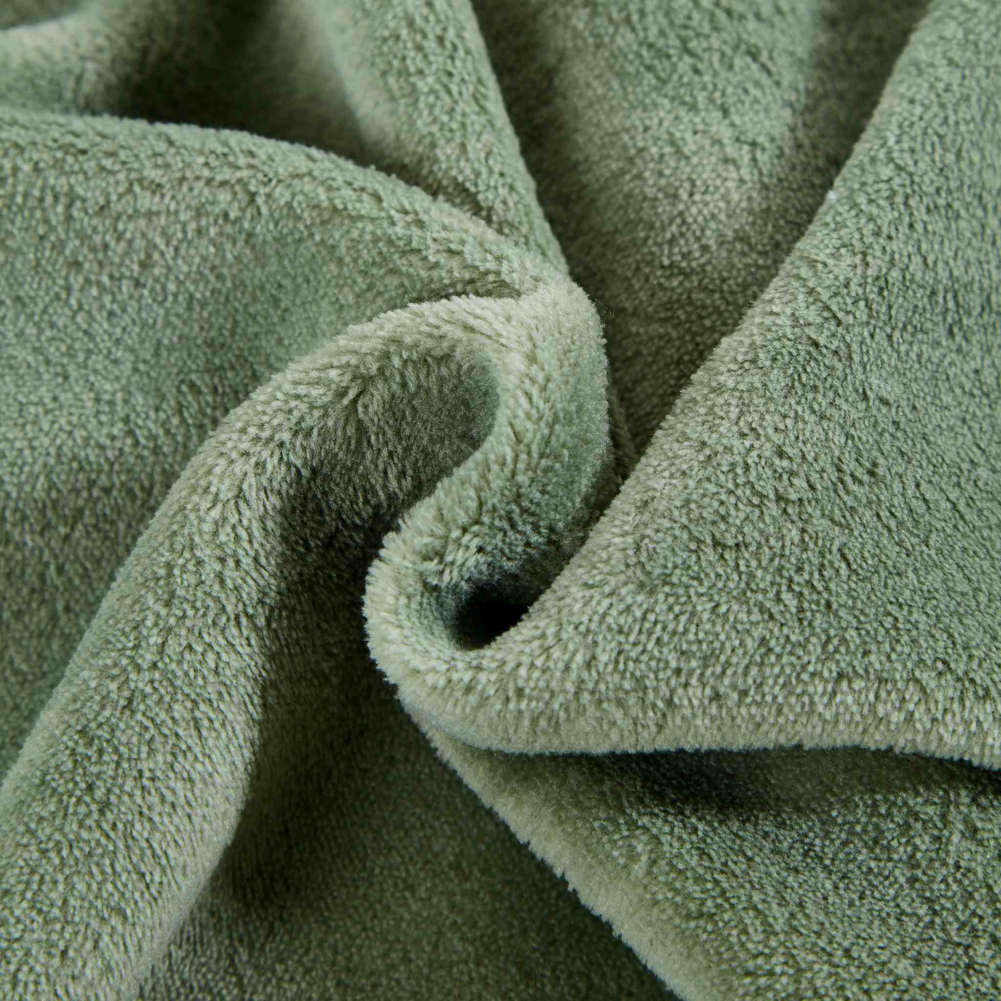 Hemlock Sherpini Throw/Blanket