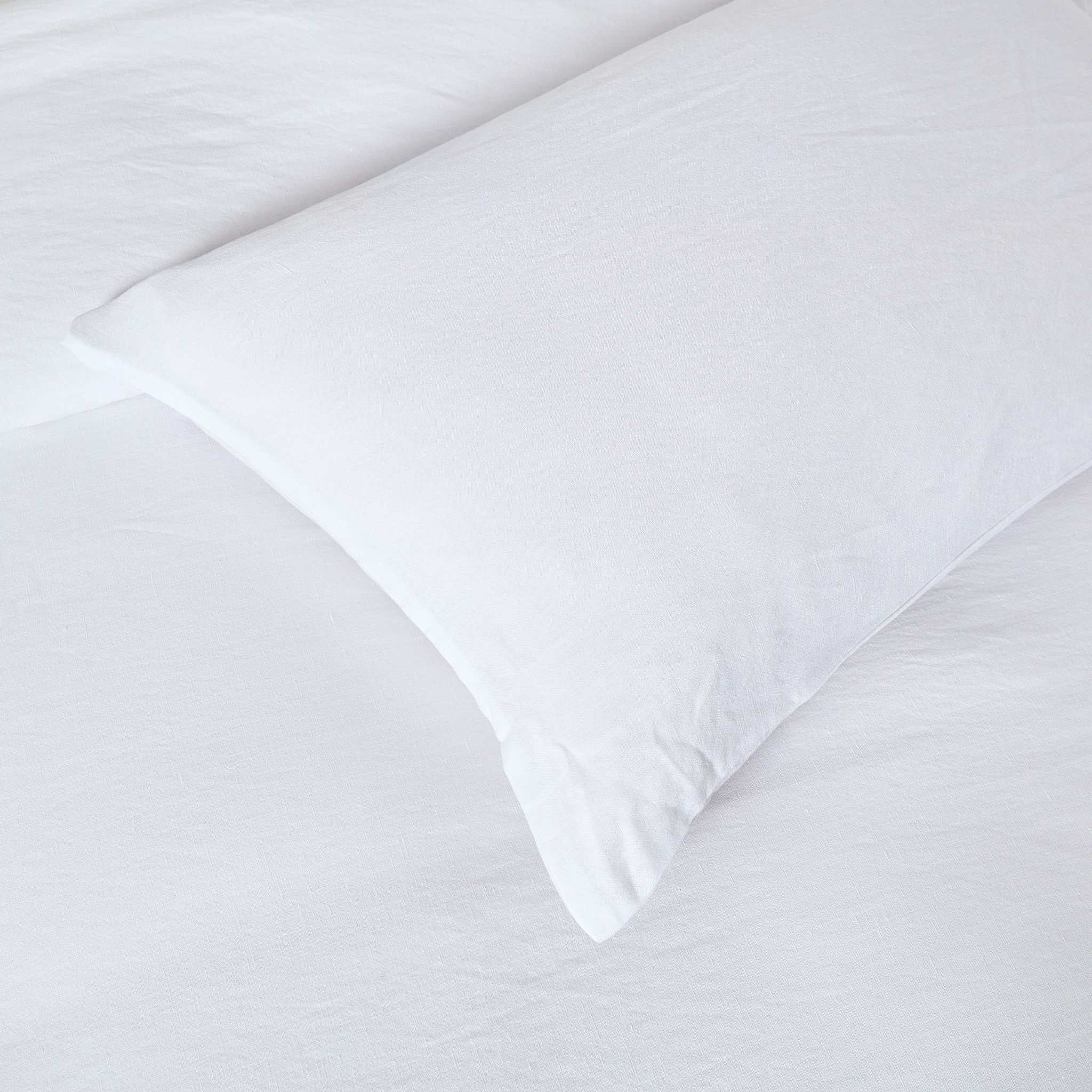 White Vintage Touch Duvet Cover Set