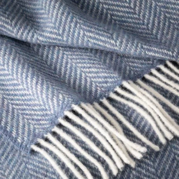 denim_merino_cashmere_throw_close