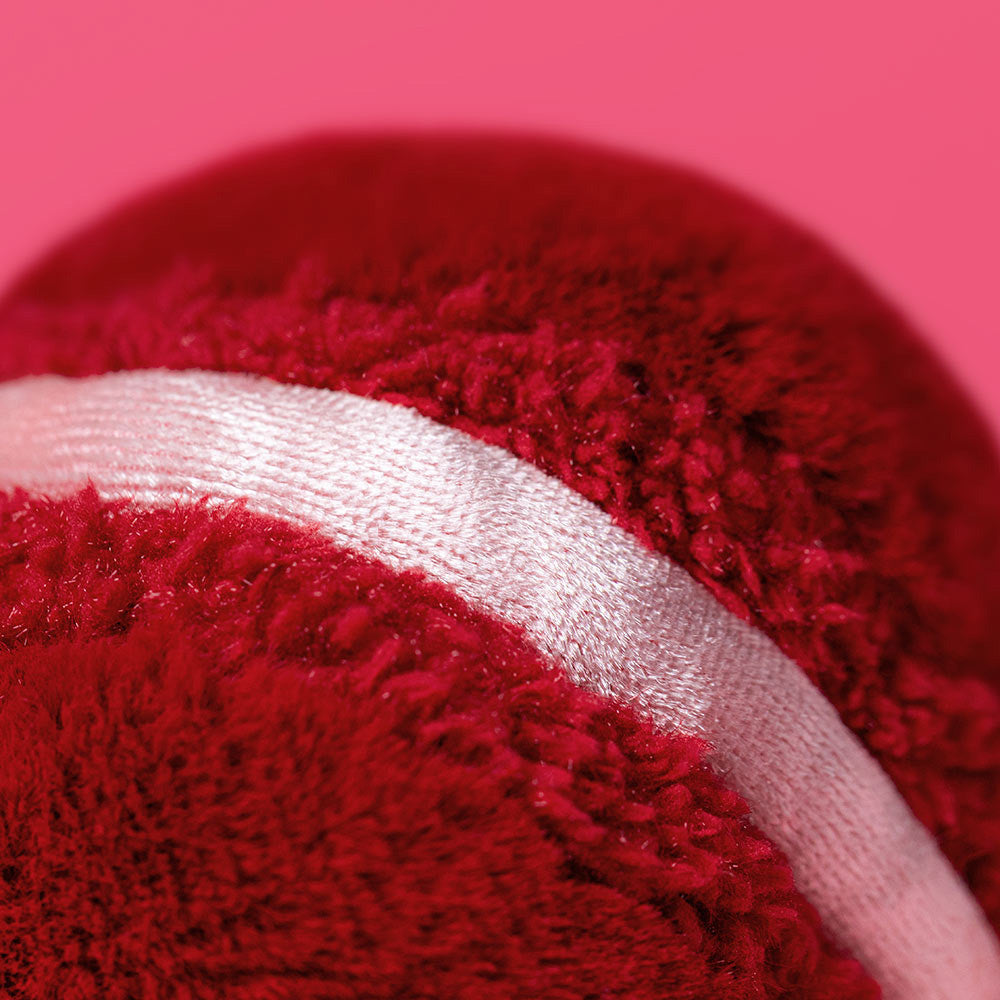 Arlette Red Heart Macaron